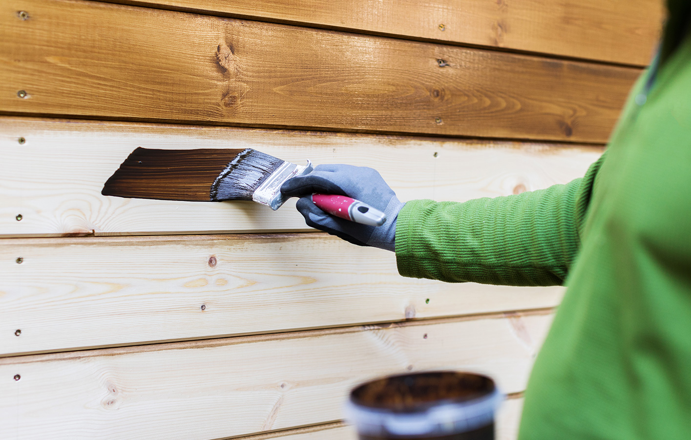 Neues Holz – Die ideale Grundlage für individuelle Gestaltung Glatte, unbehandelte Holzlatten, ideal für den Einsatz im Innen- und Außenbereich.